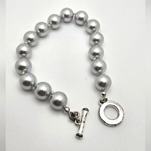 🟢3/$19🟢 CAROLEE Vintage Gray Silver Knotted Pearl Toggle Bracelet